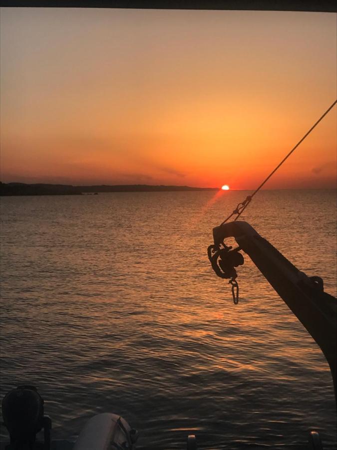 Hotel Night On Board La Maddalena  Esterno foto